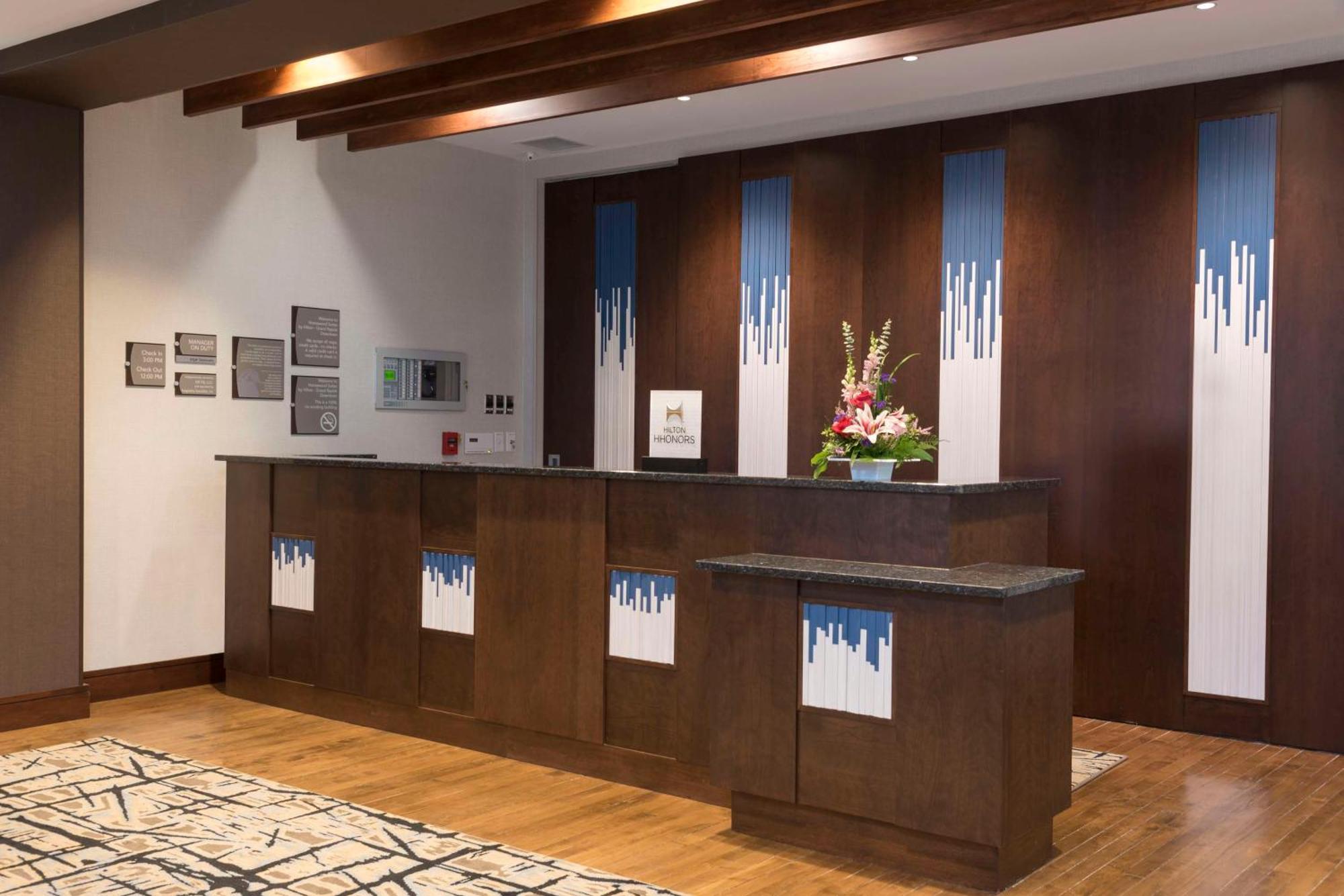 Homewood Suites By Hilton Grand Rapids Downtown Exterior foto