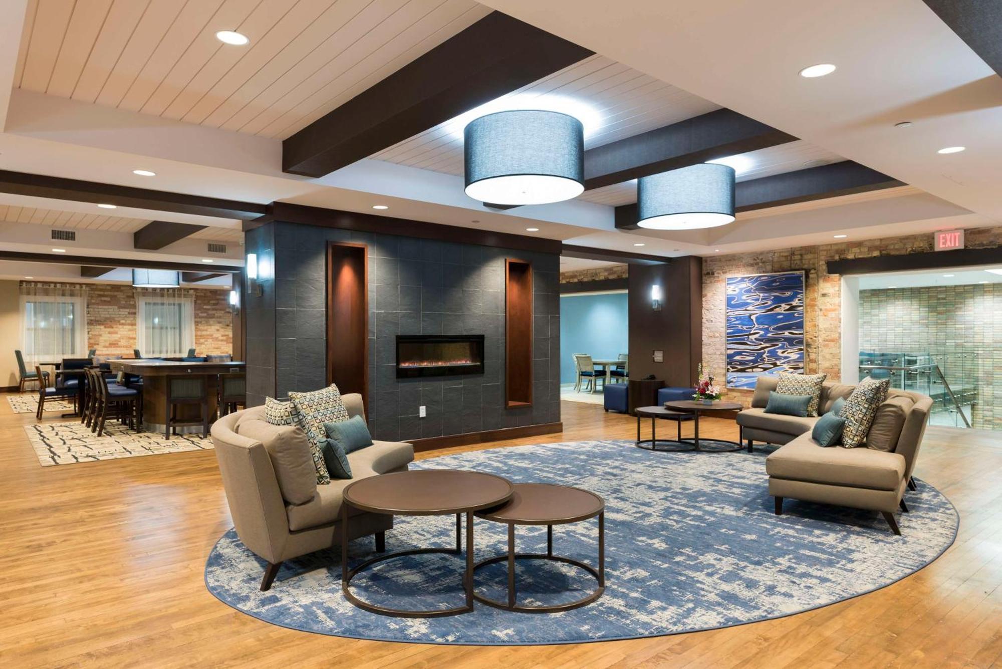 Homewood Suites By Hilton Grand Rapids Downtown Exterior foto