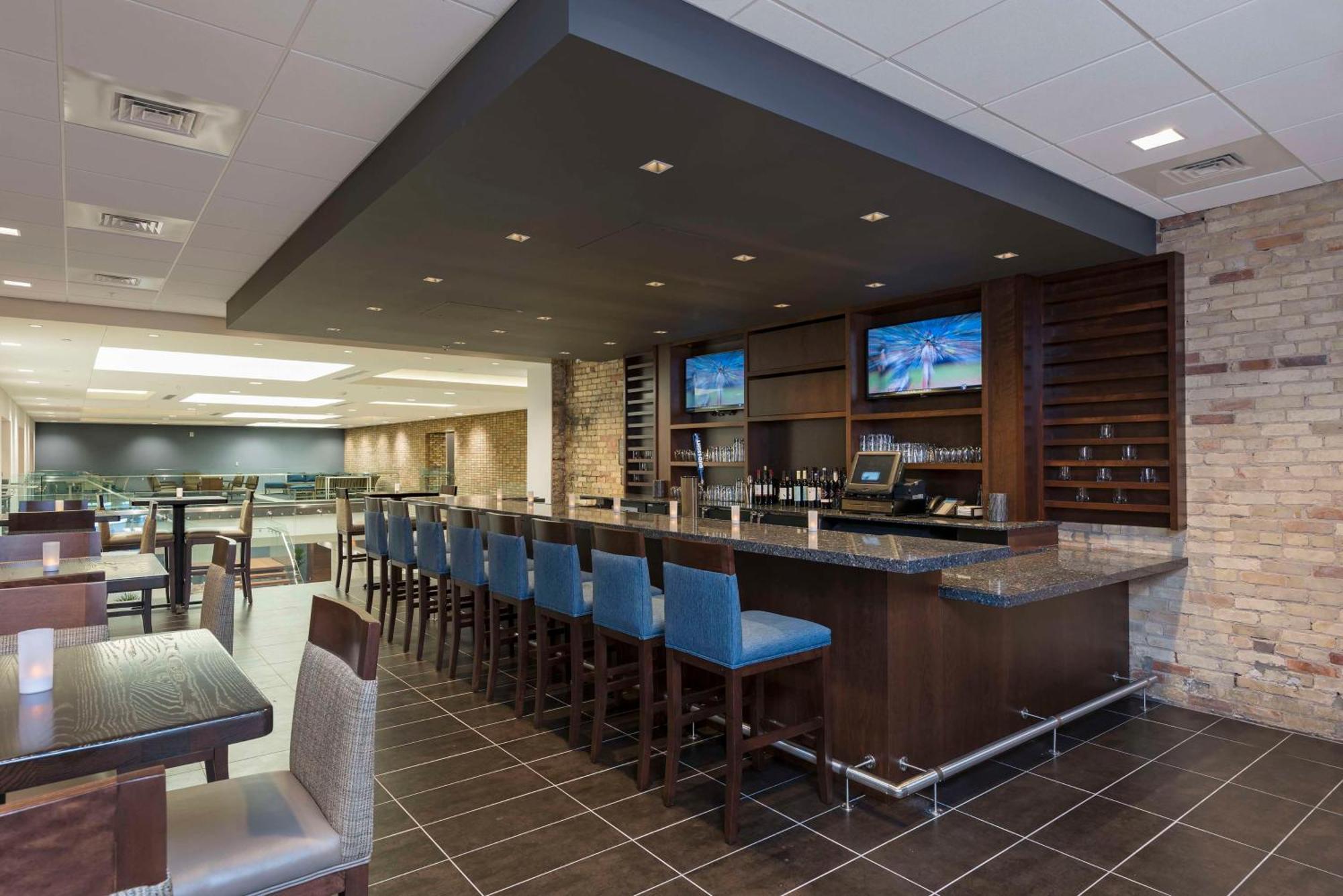 Homewood Suites By Hilton Grand Rapids Downtown Exterior foto