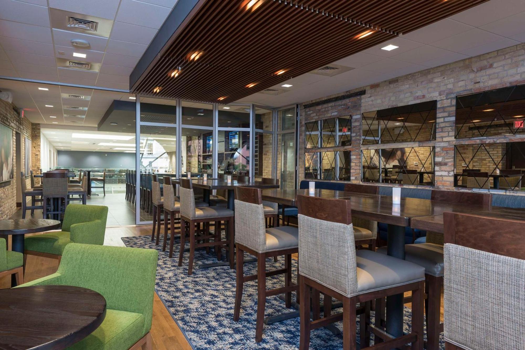 Homewood Suites By Hilton Grand Rapids Downtown Exterior foto