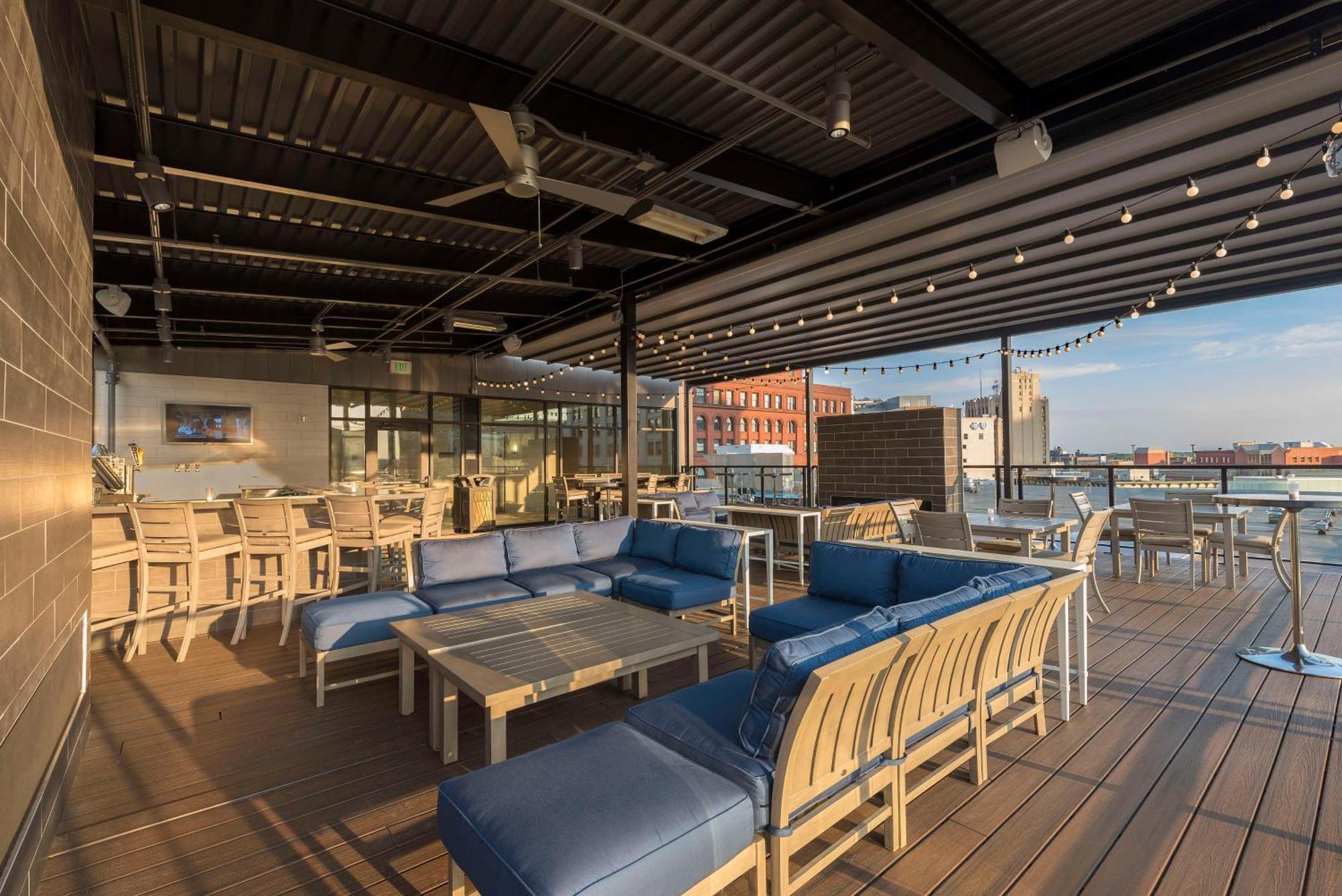 Homewood Suites By Hilton Grand Rapids Downtown Exterior foto