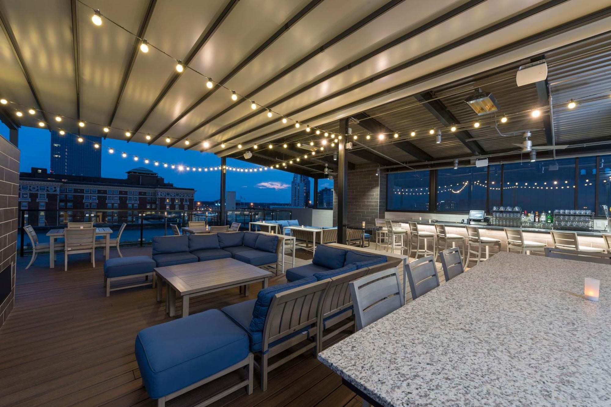 Homewood Suites By Hilton Grand Rapids Downtown Exterior foto