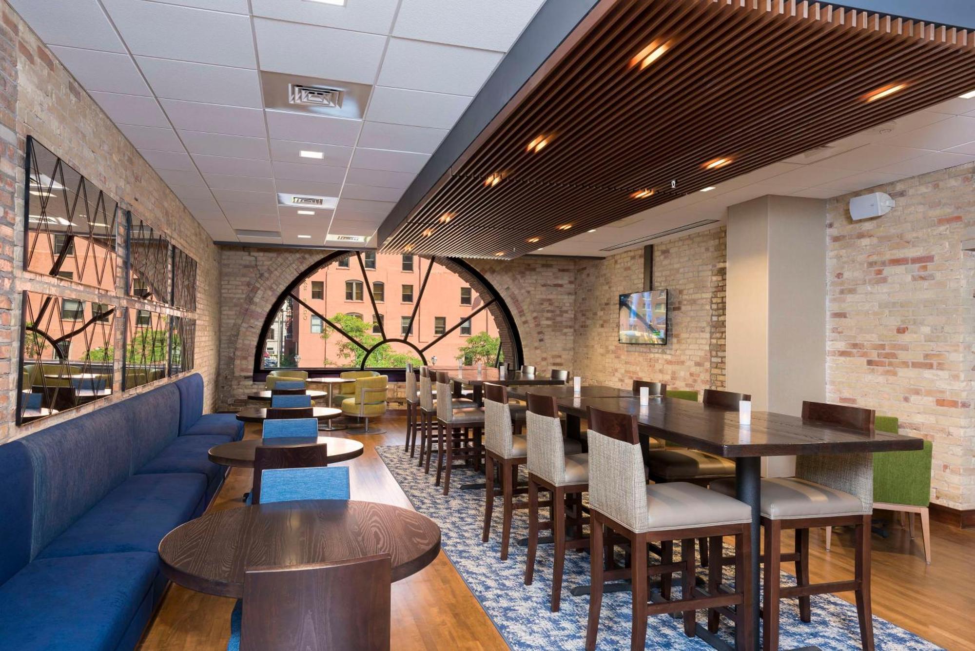 Homewood Suites By Hilton Grand Rapids Downtown Exterior foto