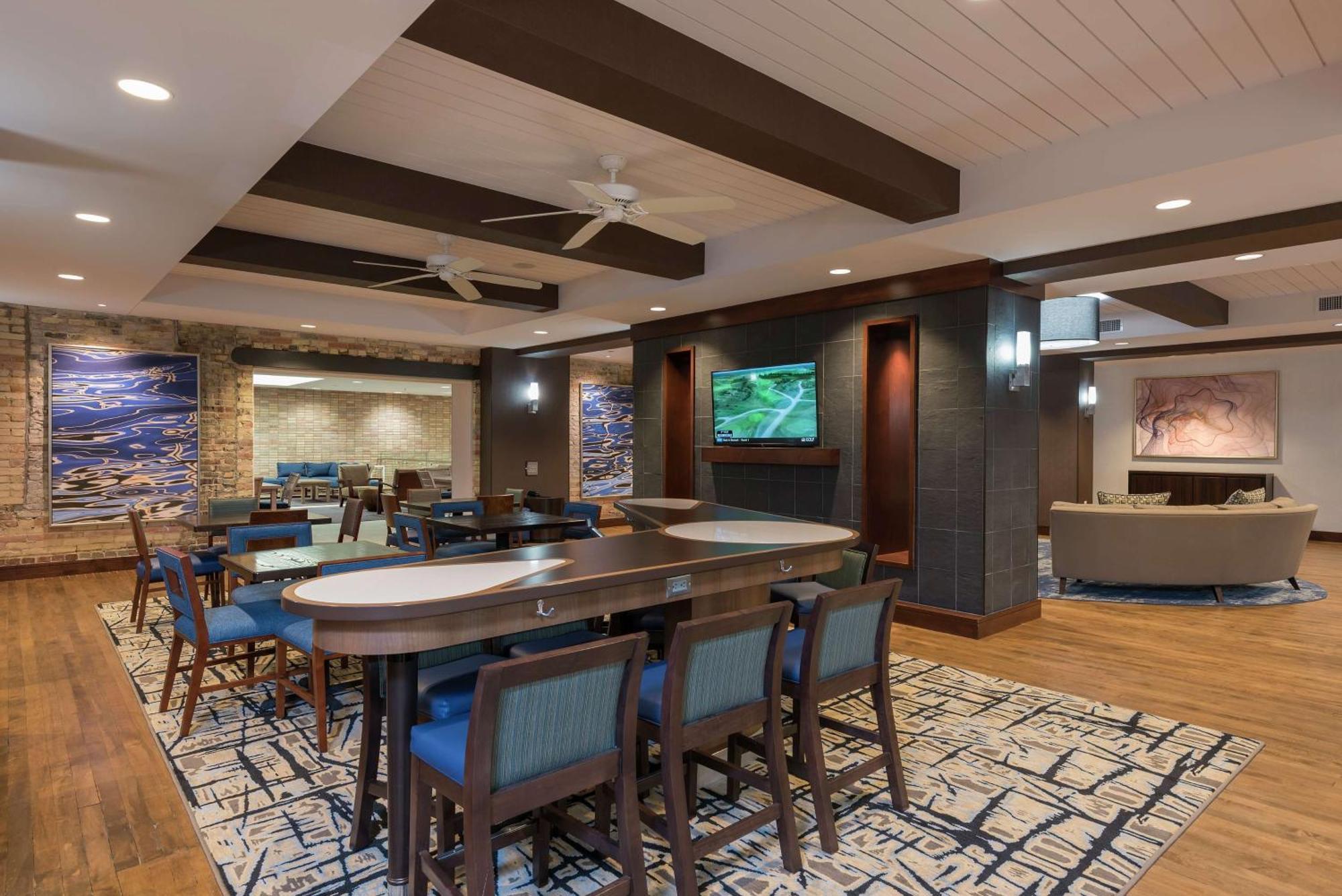 Homewood Suites By Hilton Grand Rapids Downtown Exterior foto